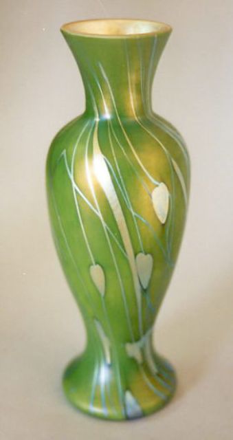270 - Green Aurene Iridescent Vase
