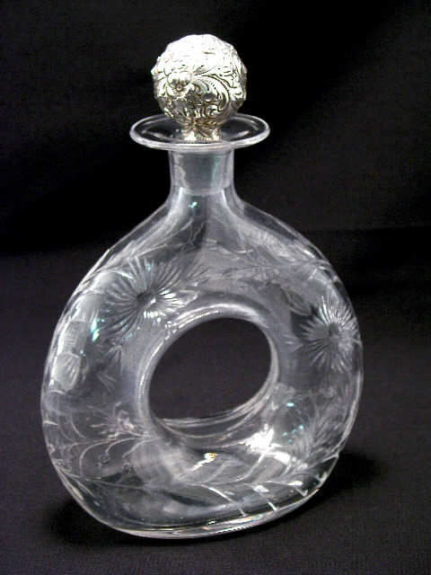 1071 - Colorless Engraved Decanter
