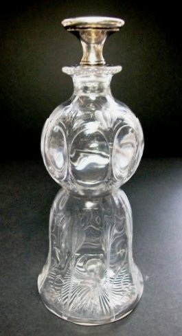 1413 - Colorless Engraved Decanter