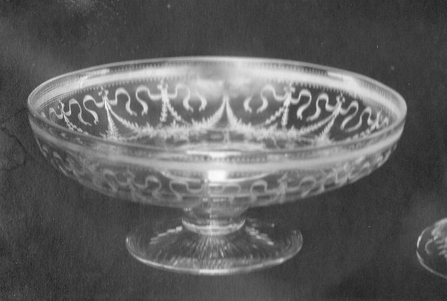 1499 - Colorless Engraved Bowl