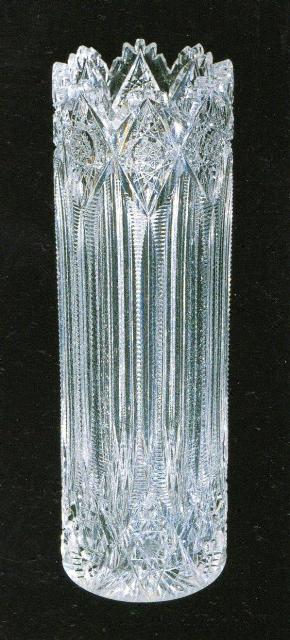 1653 - Colorless Engraved Vase