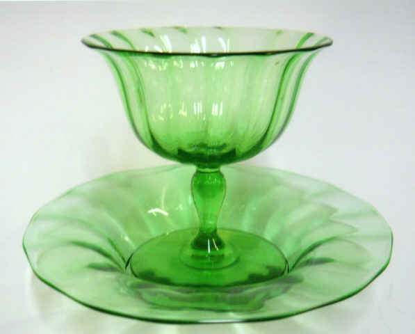 1692 - Pomona Green Transparent Sherbet & Underplate