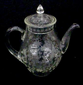 1758 - Colorless Pyrex Tea Pot
