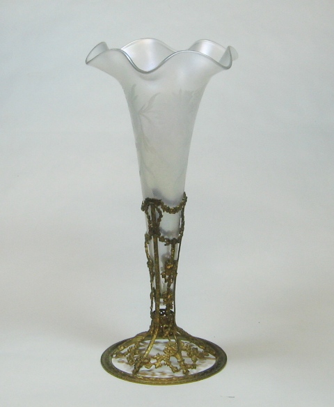 1927 - Verre de Soie Engraved Limousine Vase