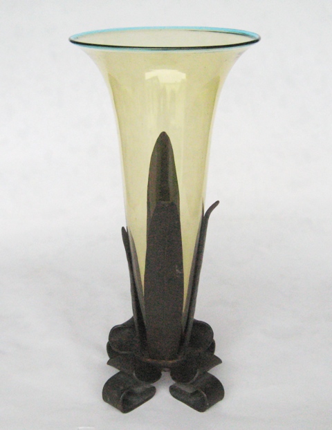 1995 - Amber Transparent Limousine Vase