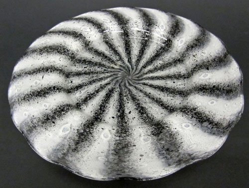 2028 - White Cluthra Lace Glass Plate