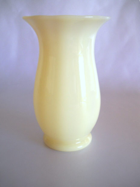 2230 - Ivory Translucent Shade Vase