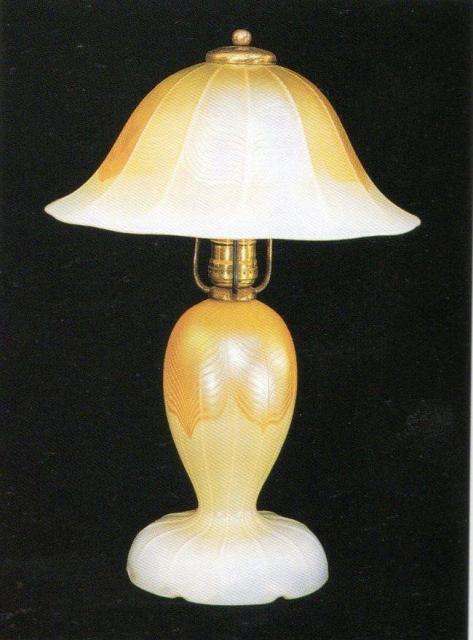 2330 - Opaline Iridescent Lamp