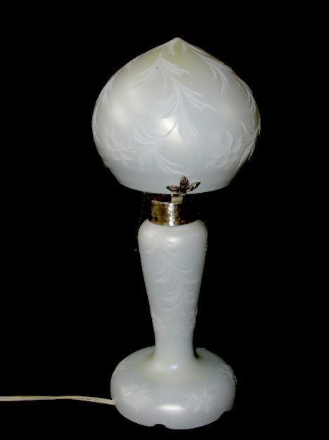 2383 - Calcite Engraved Lamp