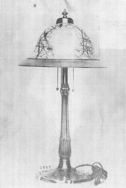 2527 - Ivory Iridescent Lamp