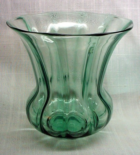 2533 - Pomona Green Transparent Shade Vase