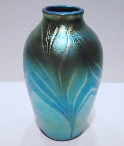 253 - Blue Aurene Vase
