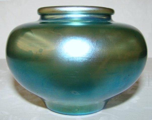 2554 - Blue Aurene Iridescent Vase