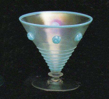 2603 - Verre de Soie Iridescent Vase