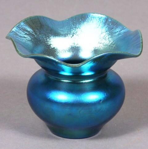 2635 - Blue Aurene Vase