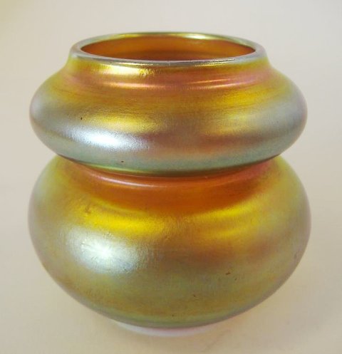 2647 - Gold Aurene Iridescent Vase