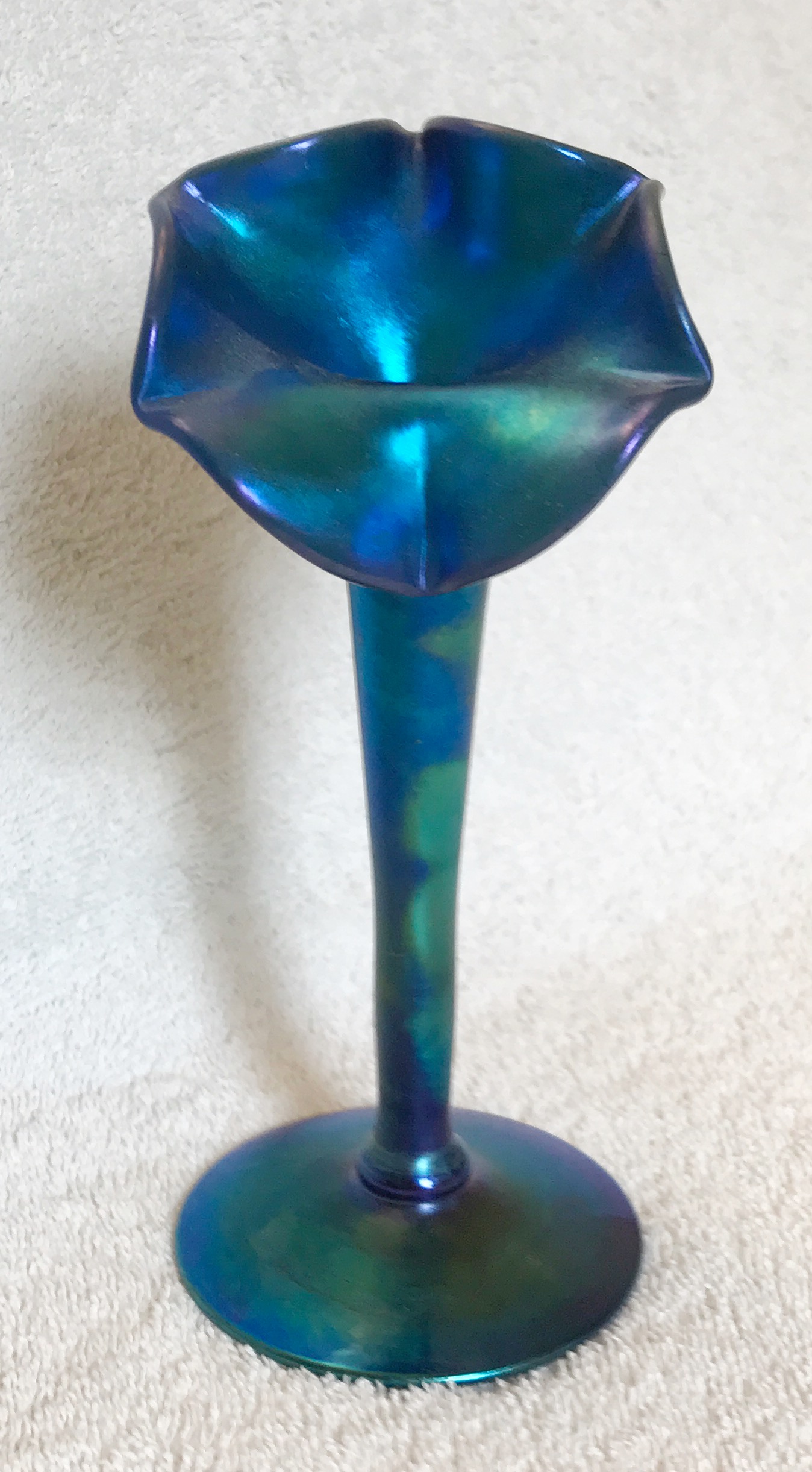 2699 - Blue Aurene Iridescent Vase
