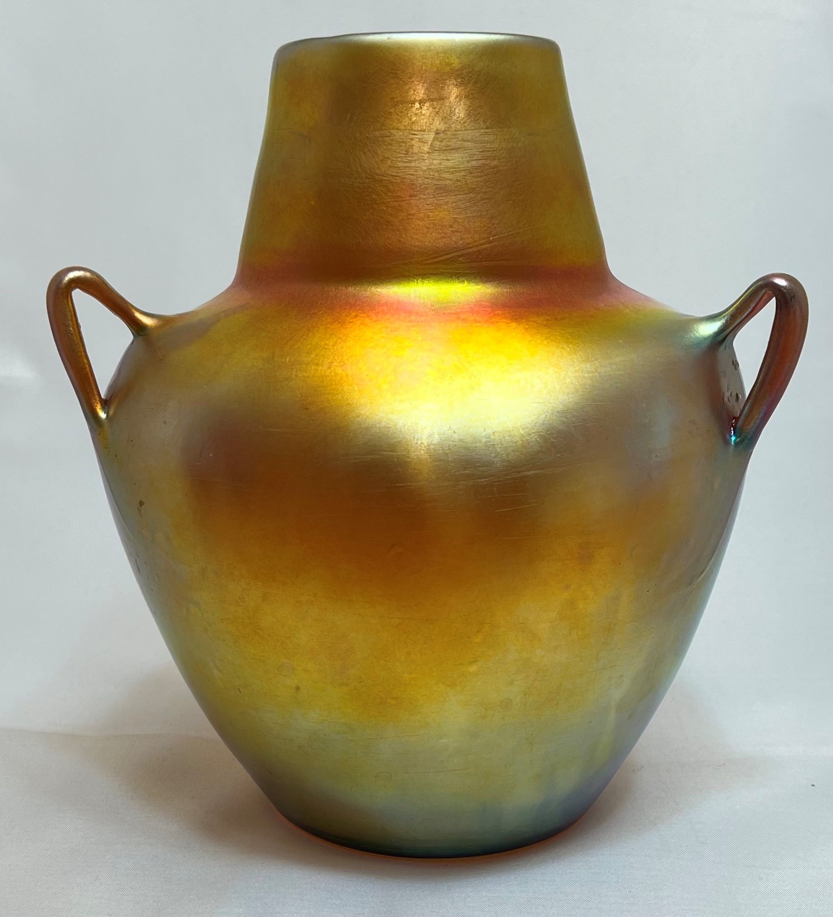 2768 - Gold Aurene Iridescent Vase