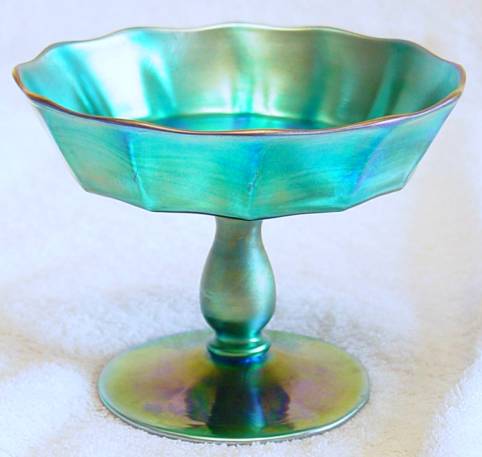 2799 - Blue Aurene Iridescent Compote