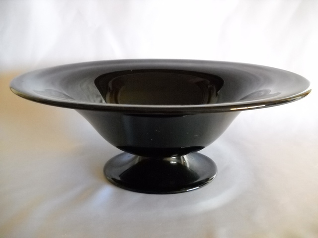 2839 - Mirror Black Translucent Bowl