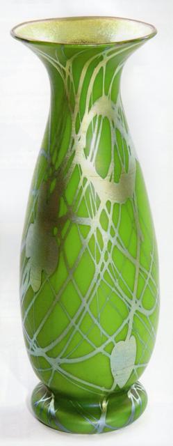 285 - Green Aurene Iridescent Vase