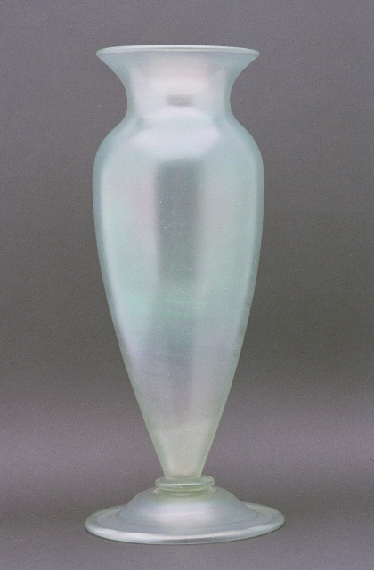 2907 - Aqua Marine Iridescent Vase