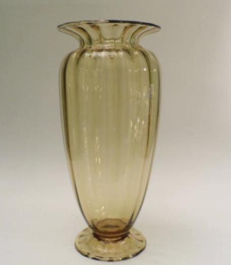2908 - Amber Transparent Vase
