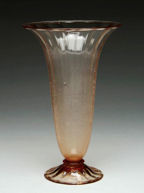 2909 - Rosa Transparent Vase