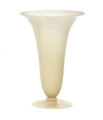 2909 - Ivory Translucent Vase