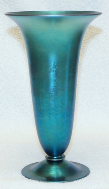2909 - Blue Aurene Iridescent Vase