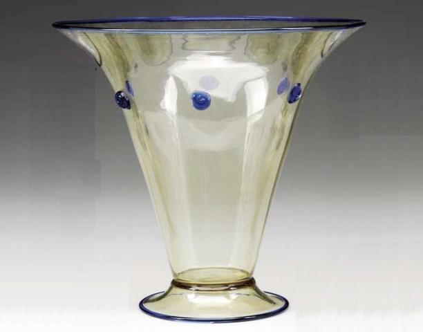 2924 - Amber Transparent Vase