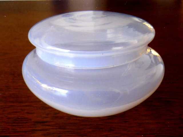 3270 - Opalescent Translucent Puff Box