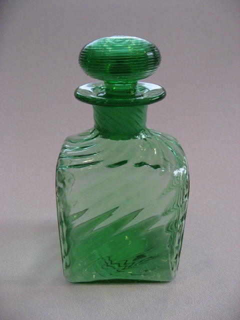 3463 - Pomona Green Transparent Bottle