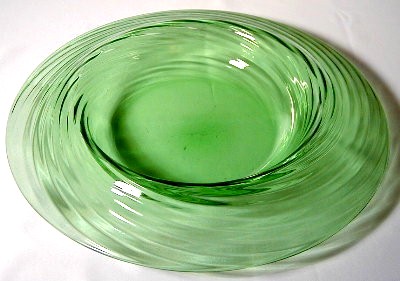 3579 - Pomona Green Transparent Bowl