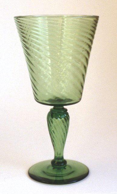 5088 - Pomona Green Transparent Goblet