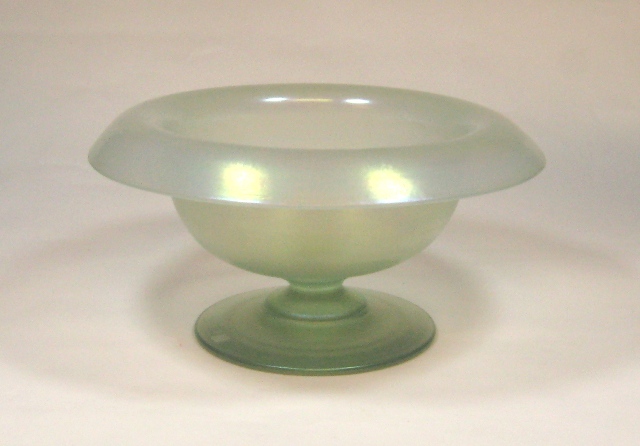 5090 - Aqua Marine Iridescent Compote