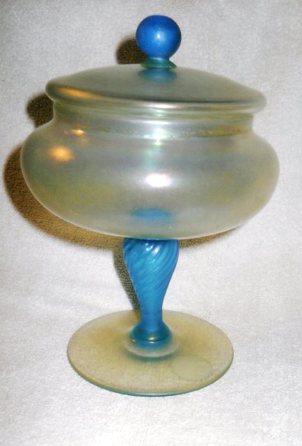5128 - Cyprian Iridescent Covered Vase