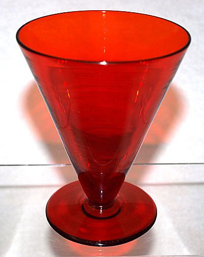 5130 - Selenium Red Transparent Goblet