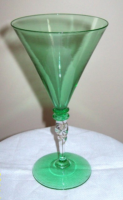 5154 - Pomona Green Transparent Goblet