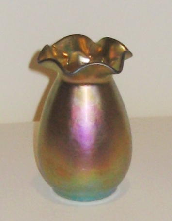 516 - Gold Aurene Iridescent Vase