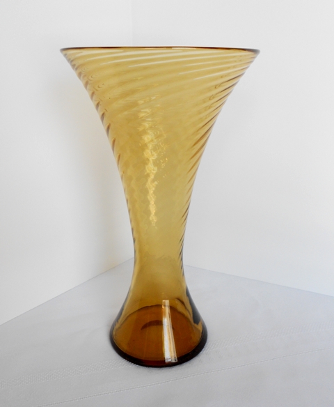 6014 - Amber Transparent Vase