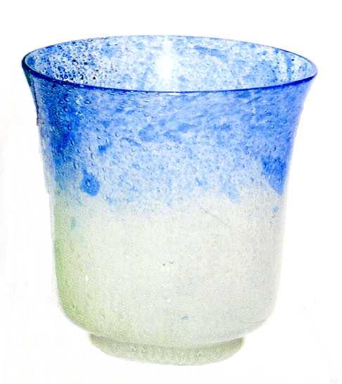 6030 - White Cluthra Cluthra Vase