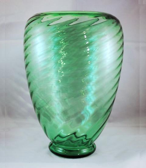 6031 - Pomona Green Transparent Vase