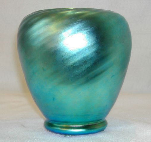 6031 - Blue Aurene Iridescent Vase