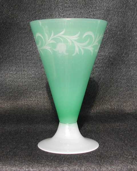 6034 - Engraved Vase