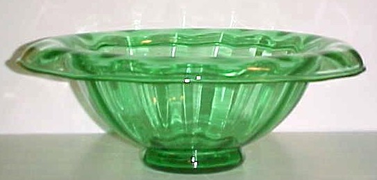 6106 - Pomona Green Transparent Bowl