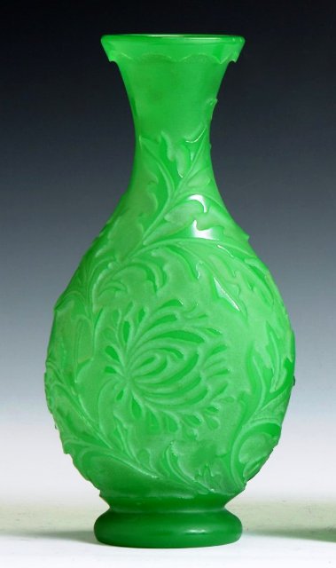 6151 - Green Jade Acid Etched Vase