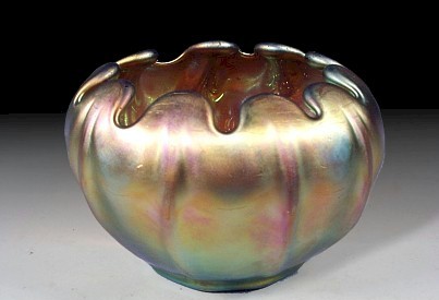 617 - Gold Aurene Iridescent Bowl