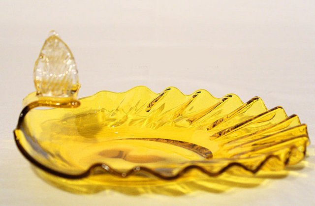 6182 - Bristol Yellow Transparent Ash Tray