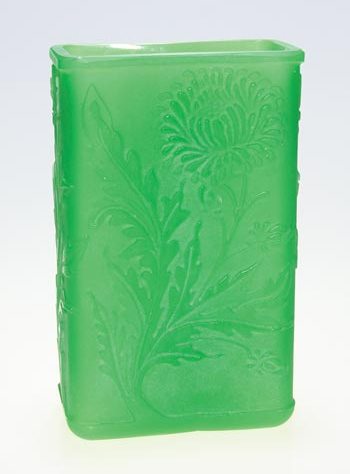 6199 - Green Jade Acid Etched Vase